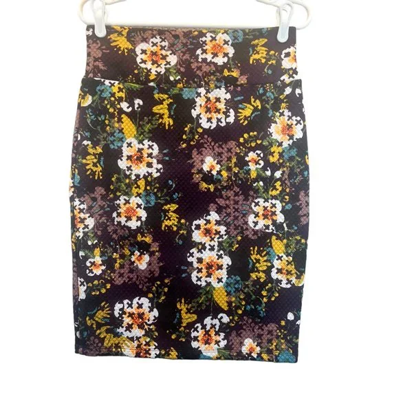 Lularoe Womens Size S "Cassie"  Plum Floral Knit Pencil Skirt Casual Business - Picture 9 of 9